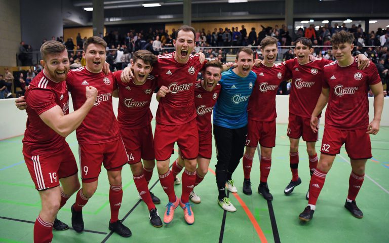 Mehr über den Artikel erfahren Hallenfußball in der Volksbank Arena: Sympathie für die Dorfklubs