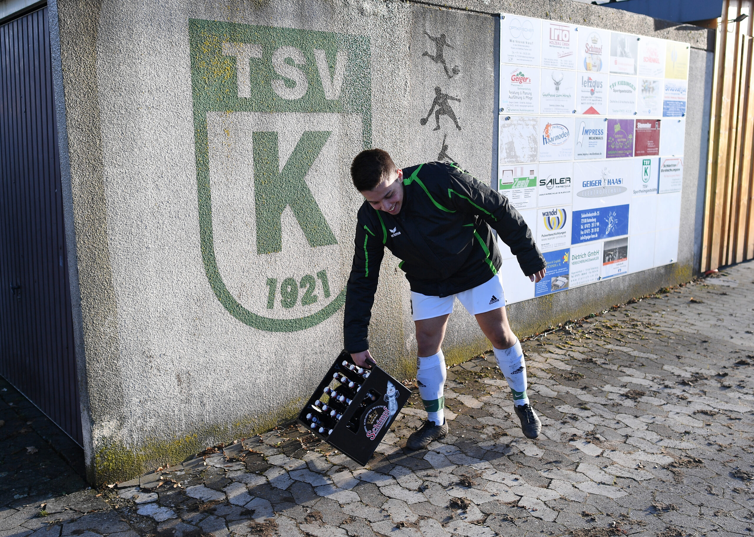 Read more about the article Amateurfußball-Reportage gewinnen! Tag der Amateure am 11. Oktober