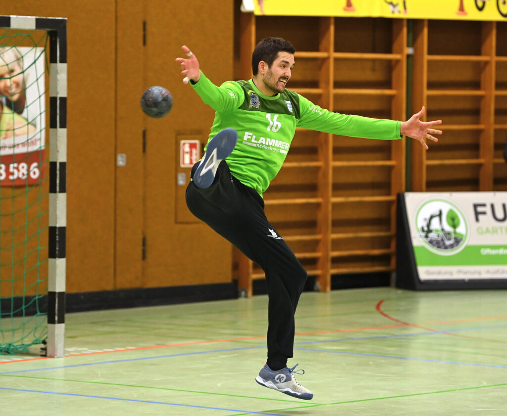 Handball Landesliga  2022/2023      29.04.2023
Maenner
Spvgg Moessingen - SG  Ober - Unterhausen
Torwart Friedrich Gueckel (Spvgg Moessingen)
FOTO: ULMER Pressebildagentur
xxNOxMODELxRELEASExx