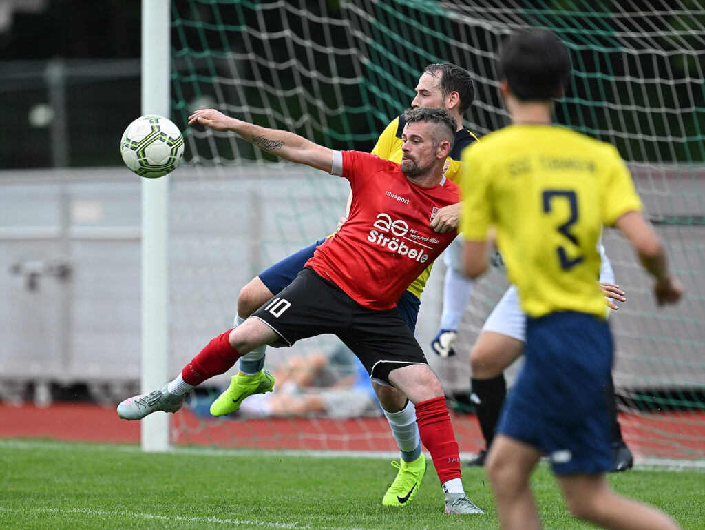 Relegationsspiel in die Kreisliga A3, SSC Tübingen II - SV Hirrlingen, 21.06.2026 - am Ball Oliver Ambacher (Hirrlingen)

Foto: Axel Grundler