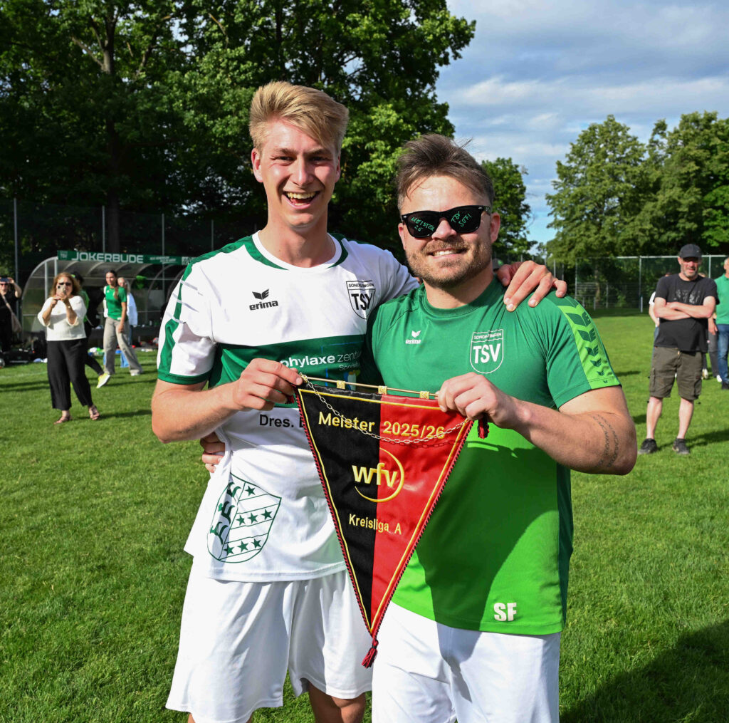 Kreisliga A2, 30. Spieltag, TSV Sondelfingen - VfL Pfullingen III, 06.06.2026 - links Tom Schenk - rechts Sven Fritz (beide Sondelfingen)Foto: Axel Grundler