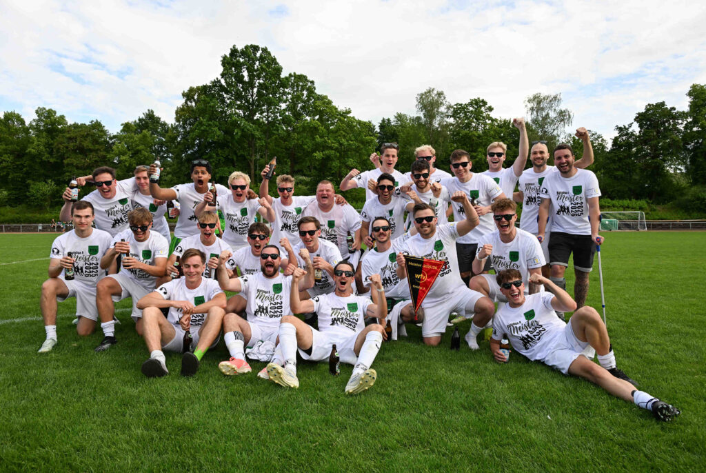 Kreisliga A2, 30. Spieltag, TSV Sondelfingen - VfL Pfullingen III, 06.06.2026 - Meisterbild TSV SondelfingenFoto: Axel Grundler