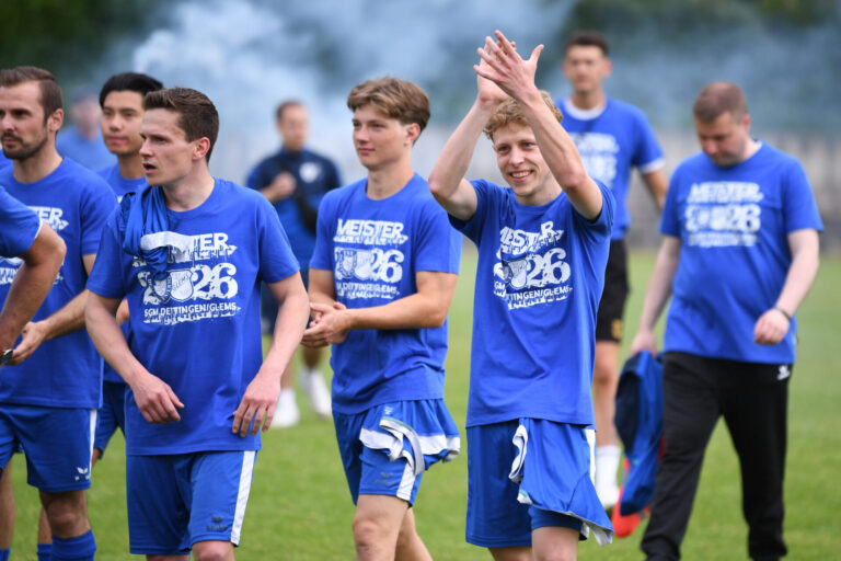 Mehr über den Artikel erfahren AUFSTIEG: Die SGM Dettingen/Glems ist Meister der Bezirksliga Alb – Bildergalerie