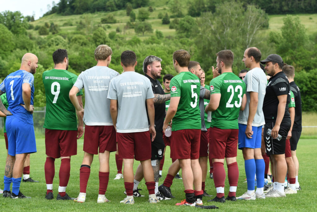 Kreisliga A3, 30. Spieltag - SGM Kiebingen/Buehl - SV Wurmlingen am 06.06.2026 in Wurmlingen Jubel ueber den Klassenerhalt SGM Kiebingen/Buehl