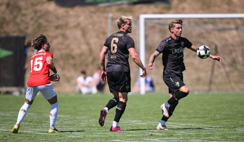 Fussball  BITZER Cup 2026 in Ergenzingen  Aktive 04.07.2026  3. Liga / Oberliga VfB Stuttgart II - SSV Reutlingen FOTO: Pressefoto ULMER / Markus Ulmer  xxNOxMODELxRELEASExx