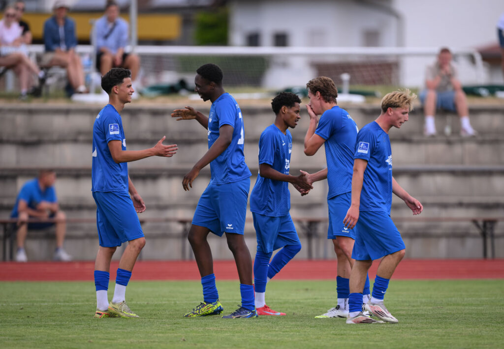 Fussball  BITZER Cup 2026 in Ergenzingen  05.07.2026 
Einlagespiel; 
TuS Ergenzingen U19 - TSG Balingen U 19 
JUBEL TuS Ergenzingen
FOTO: Pressefoto ULMER / Markus Ulmer  
xxNOxMODELxRELEASExx
