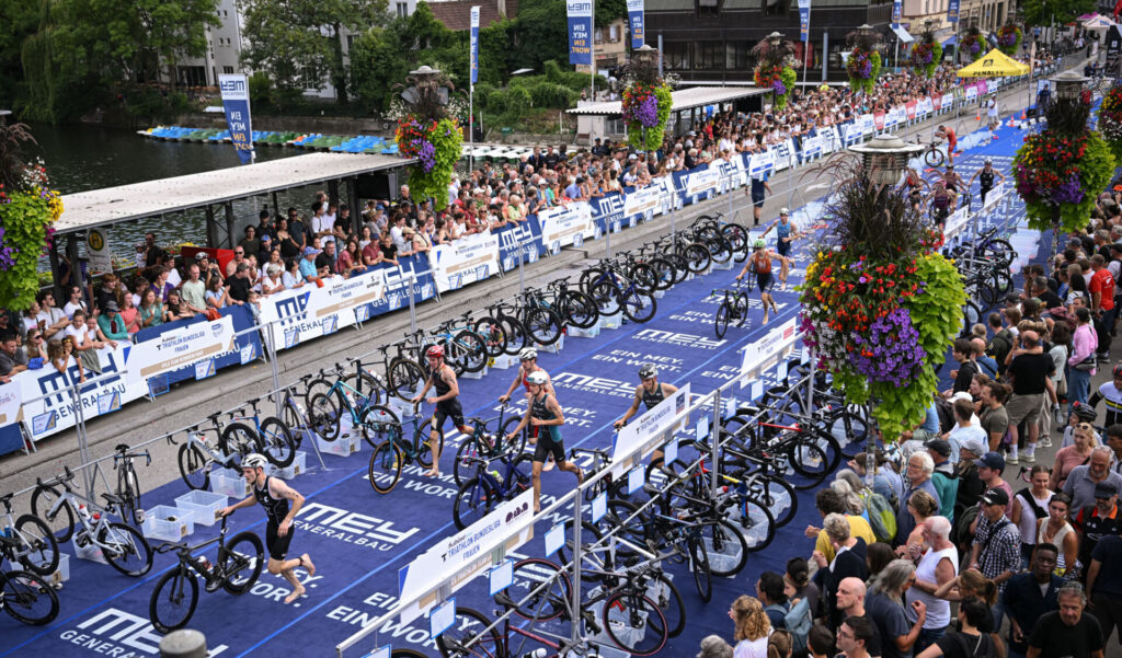 Triathlon 19.07.2025
Mey Generalbau Triathlon Tuebingen 2026
Wechselzone Schwimmen zum Rad 1. Bundesliga Maenner
FOTO: Pressefoto ULMER / Markus Ulmer
xxNOxMODELxRELEASExx