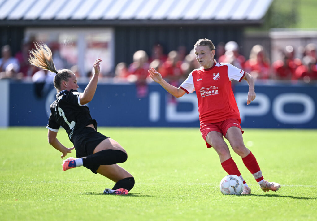 Fussball  DFB Pokal Frauen 1. Runde  Saison 2026/2027   26.09.2026 
SV Eutingen - FC Carl Zeiss Jena 
FOTO: Markus Ulmer